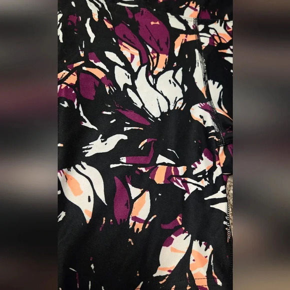 Abstract print biker shorts - Picture 2 of 4